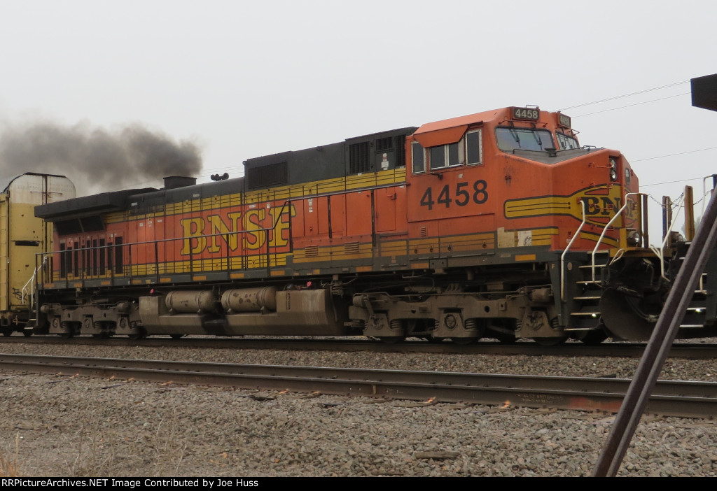 BNSF 4458